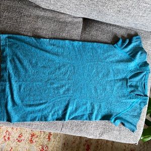 Lululemon tshirt